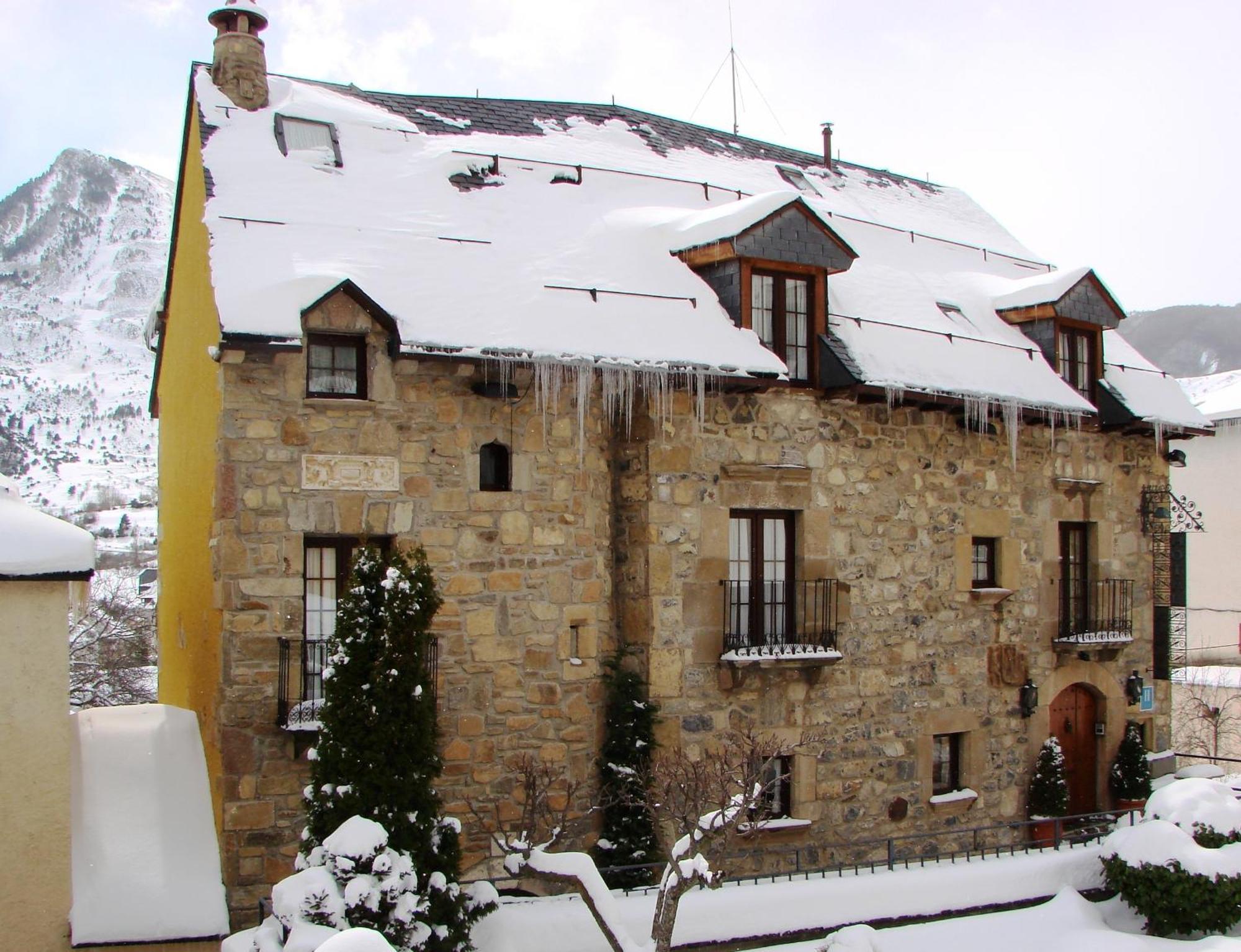 Hotel Almud Sallent de Gállego Buitenkant foto