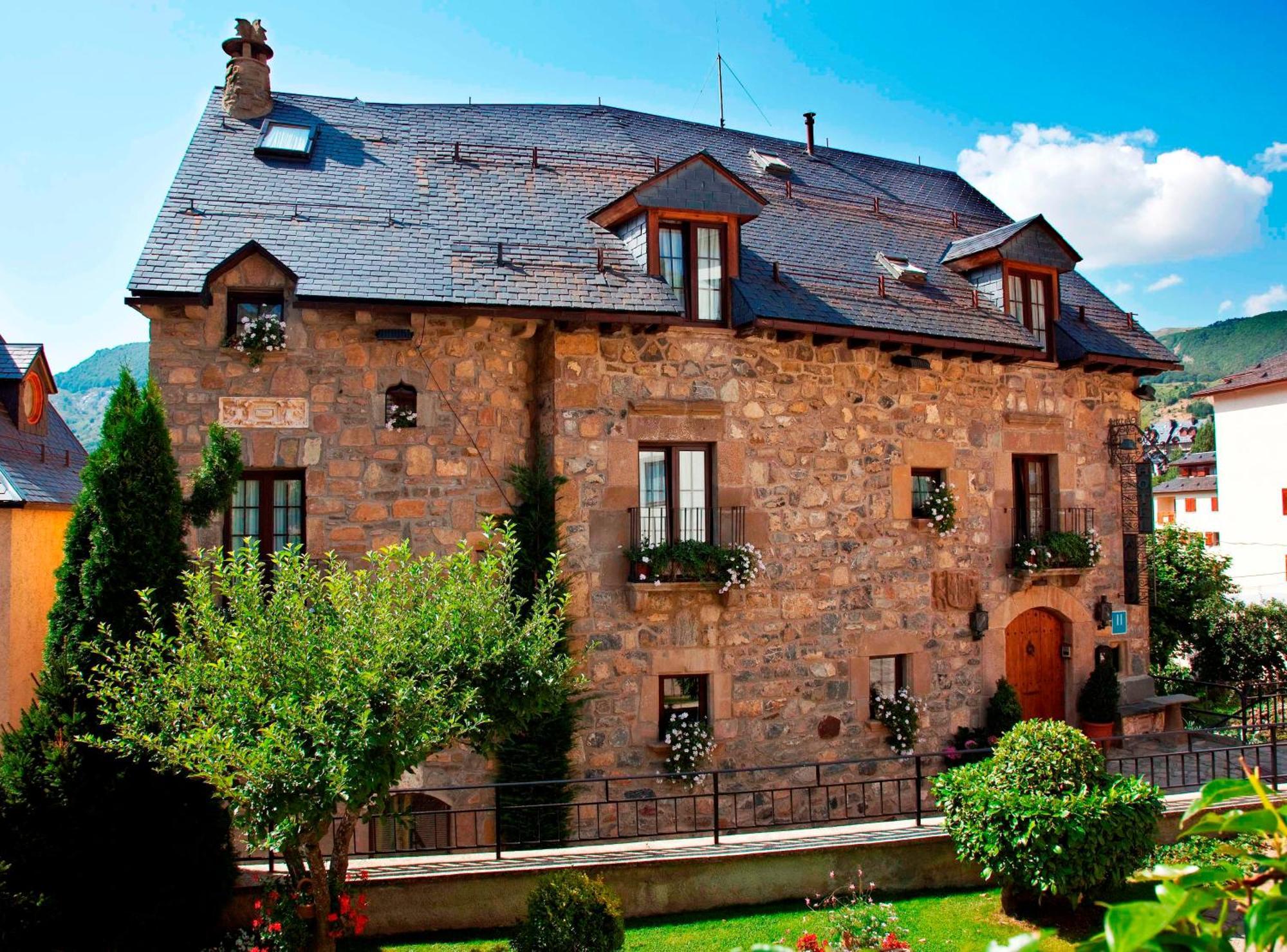 Hotel Almud Sallent de Gállego Buitenkant foto